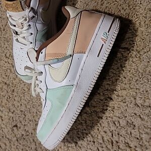 Air Force 1s Size 5.5